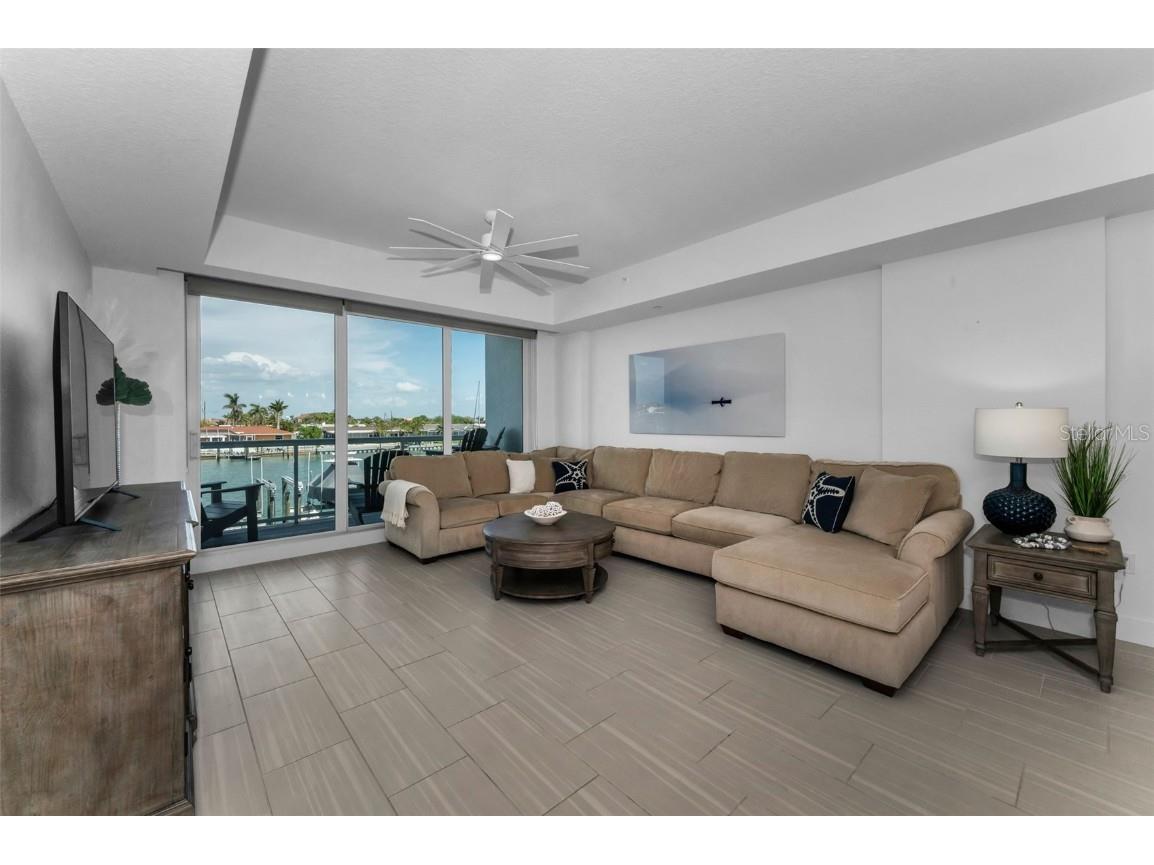 415 Island Way #205 Clearwater Beach FL 33767 TB8369483 image8