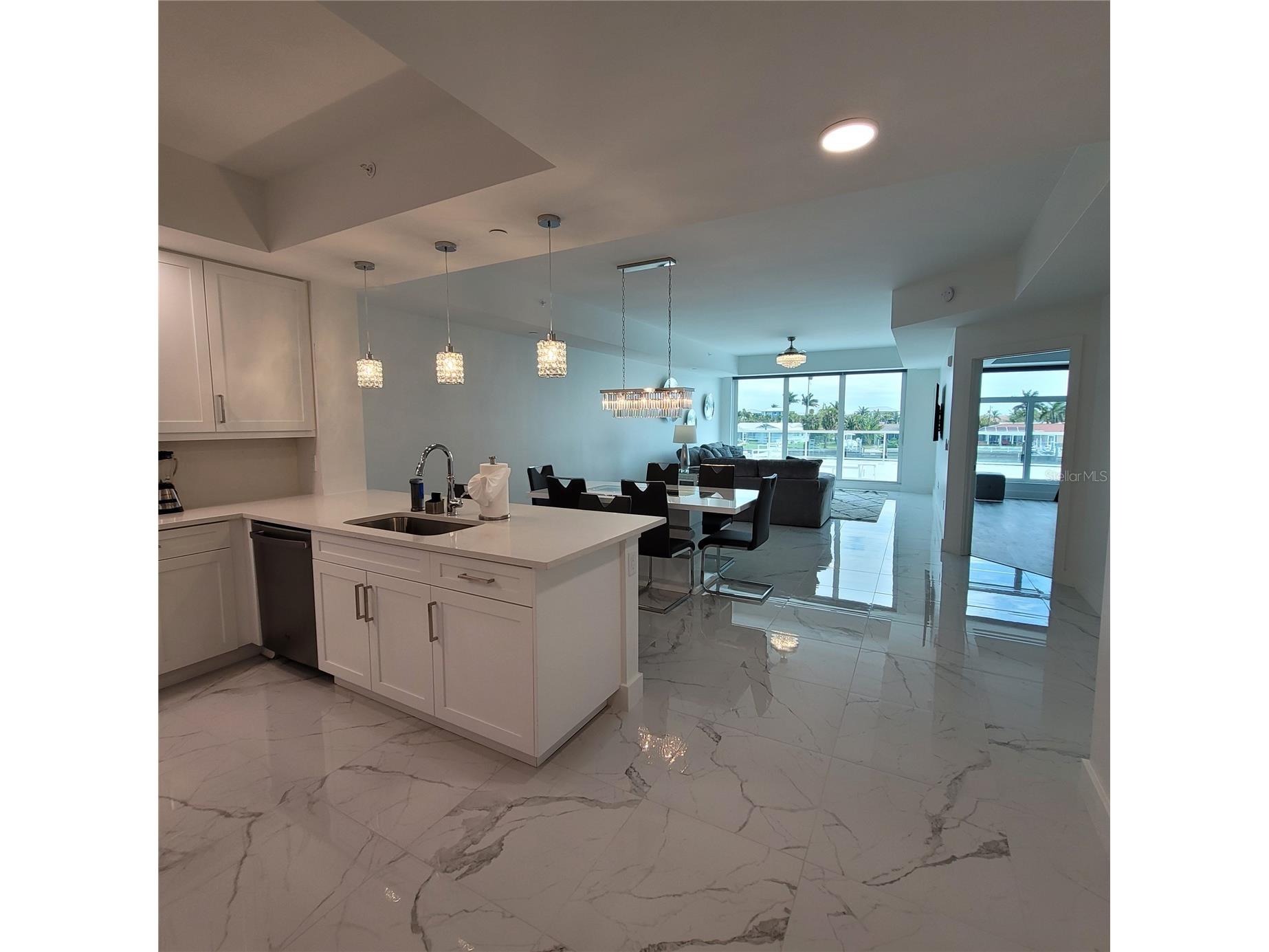 415 Island Way #206 Clearwater Beach FL 33767 W7887385 image9
