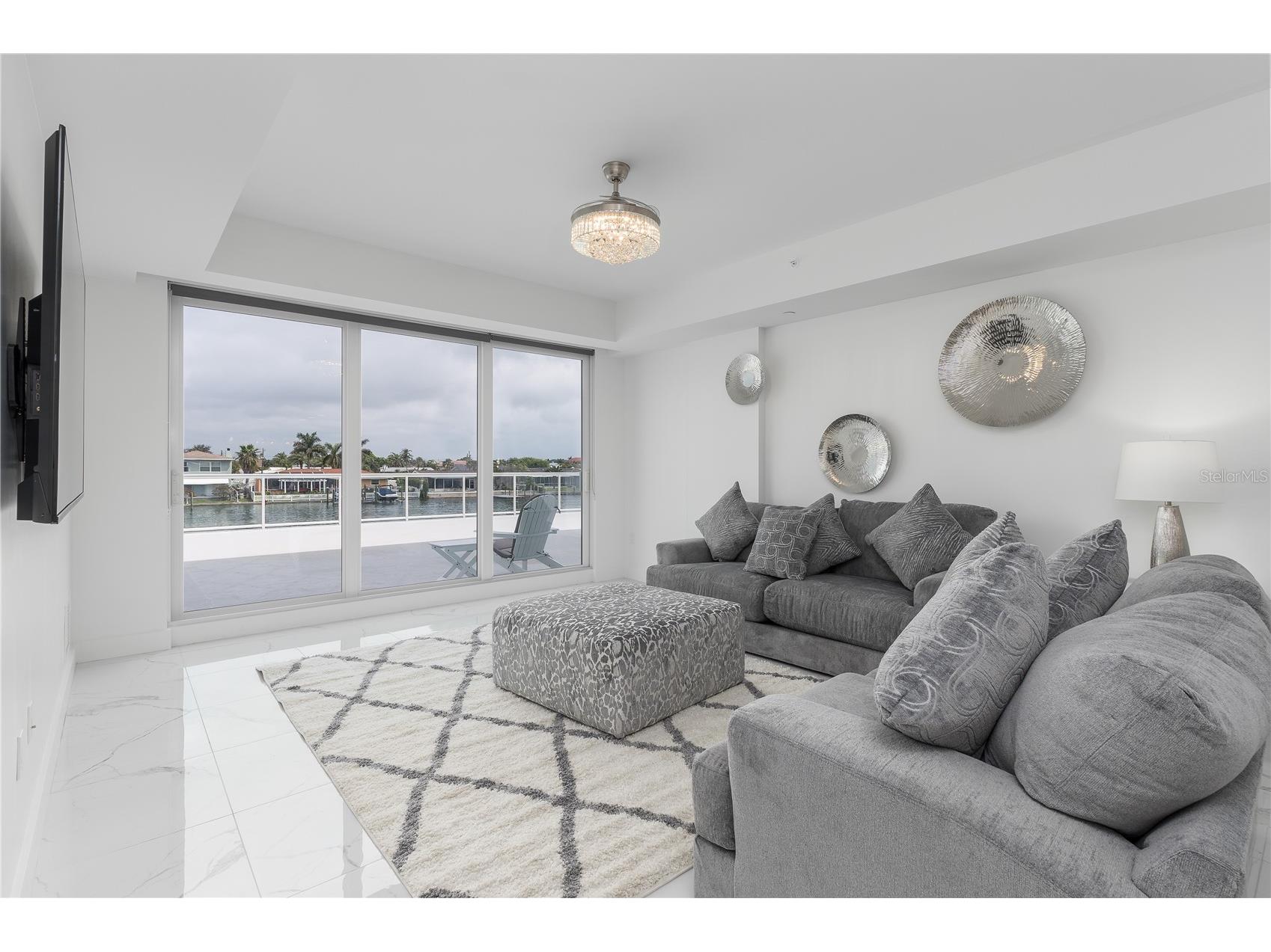 415 Island Way #207 Clearwater Beach FL 33767 W7887414 image3