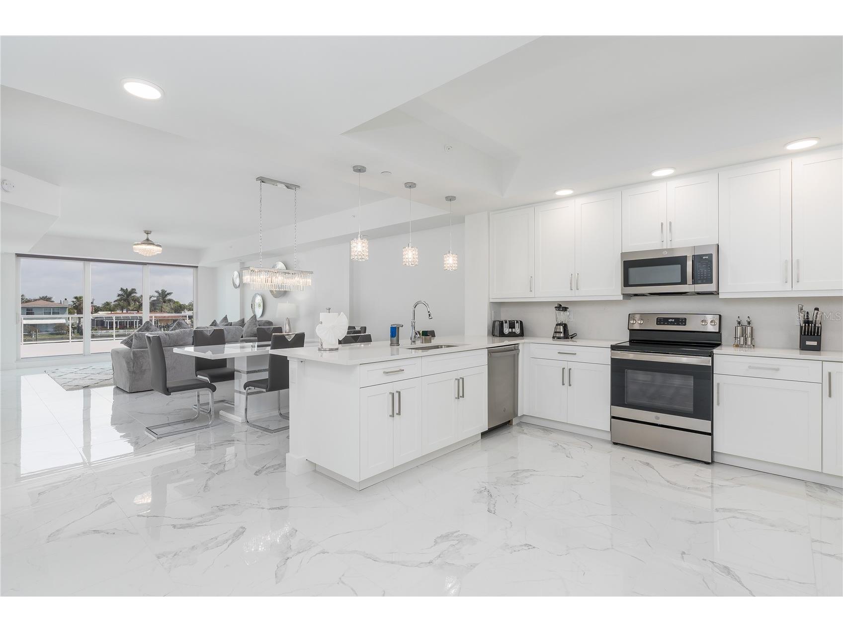 415 Island Way #207 Clearwater Beach FL 33767 W7887414 image6