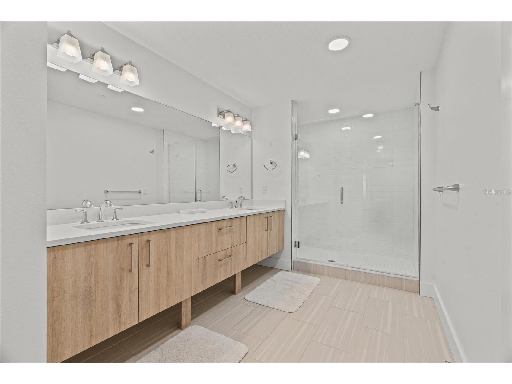 415 Island Way #311 Clearwater Beach FL 33767 TB8520578 image23