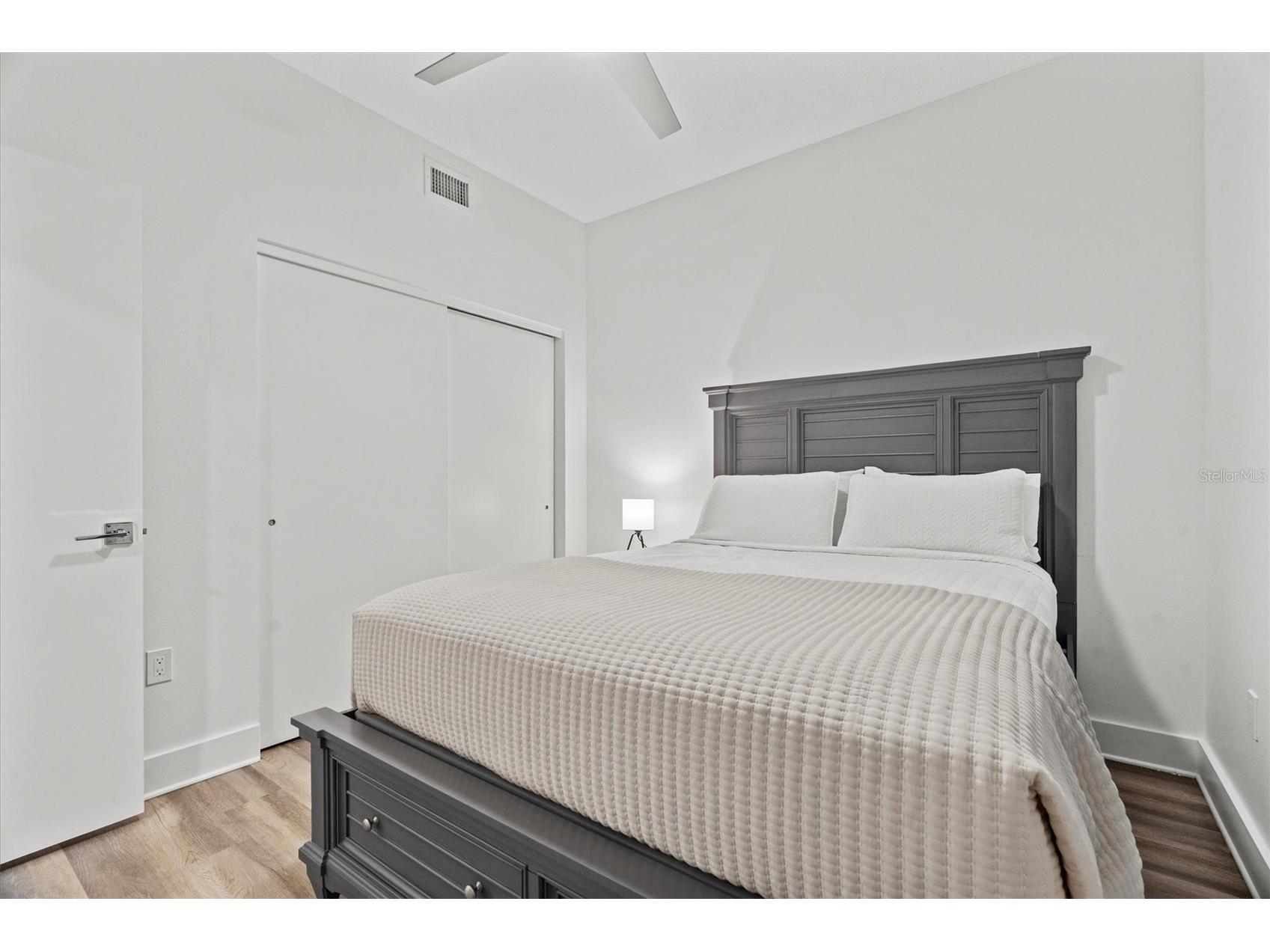 415 Island Way #311 Clearwater Beach FL 33767 TB8520578 image29