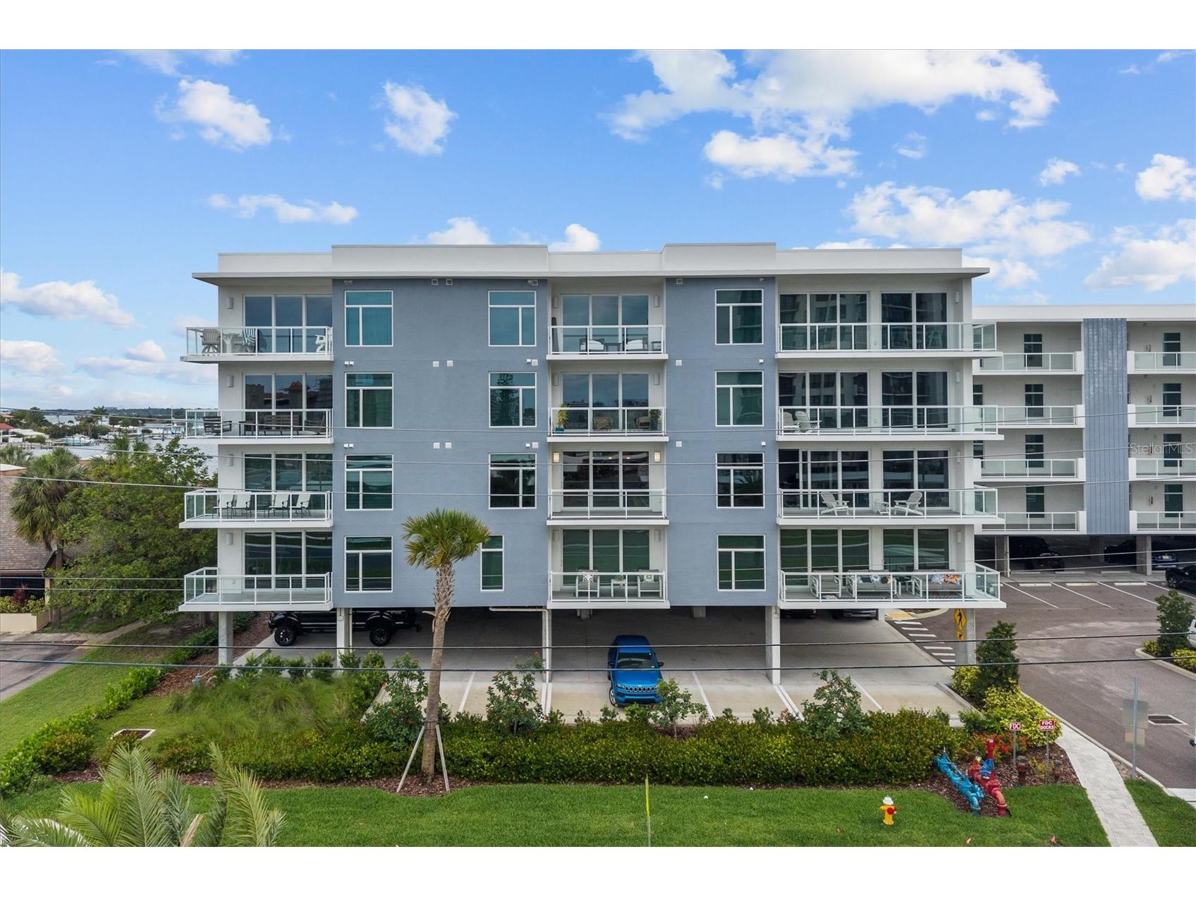 415 Island Way #311 Clearwater Beach FL 33767 TB8520578 image3