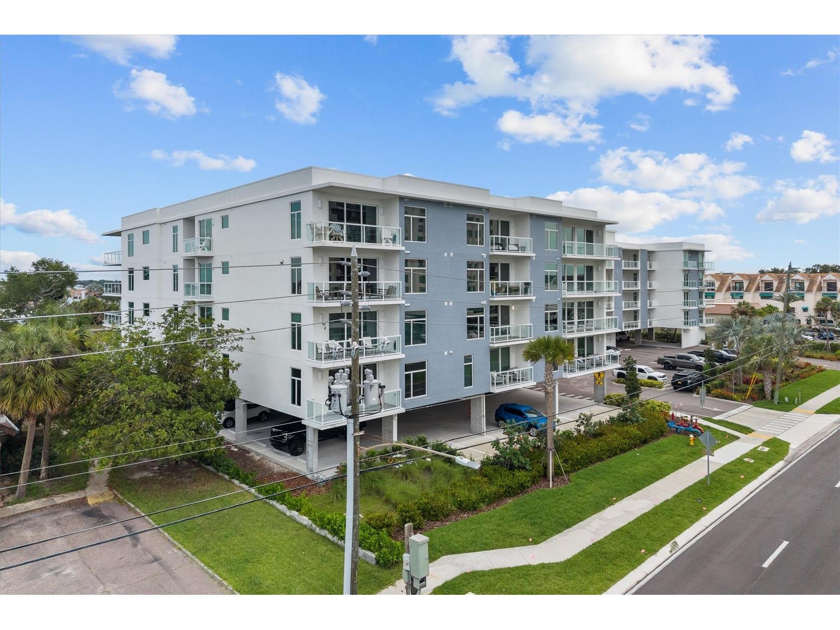 415 Island Way #311 Clearwater Beach FL 33767 TB8520578 image4