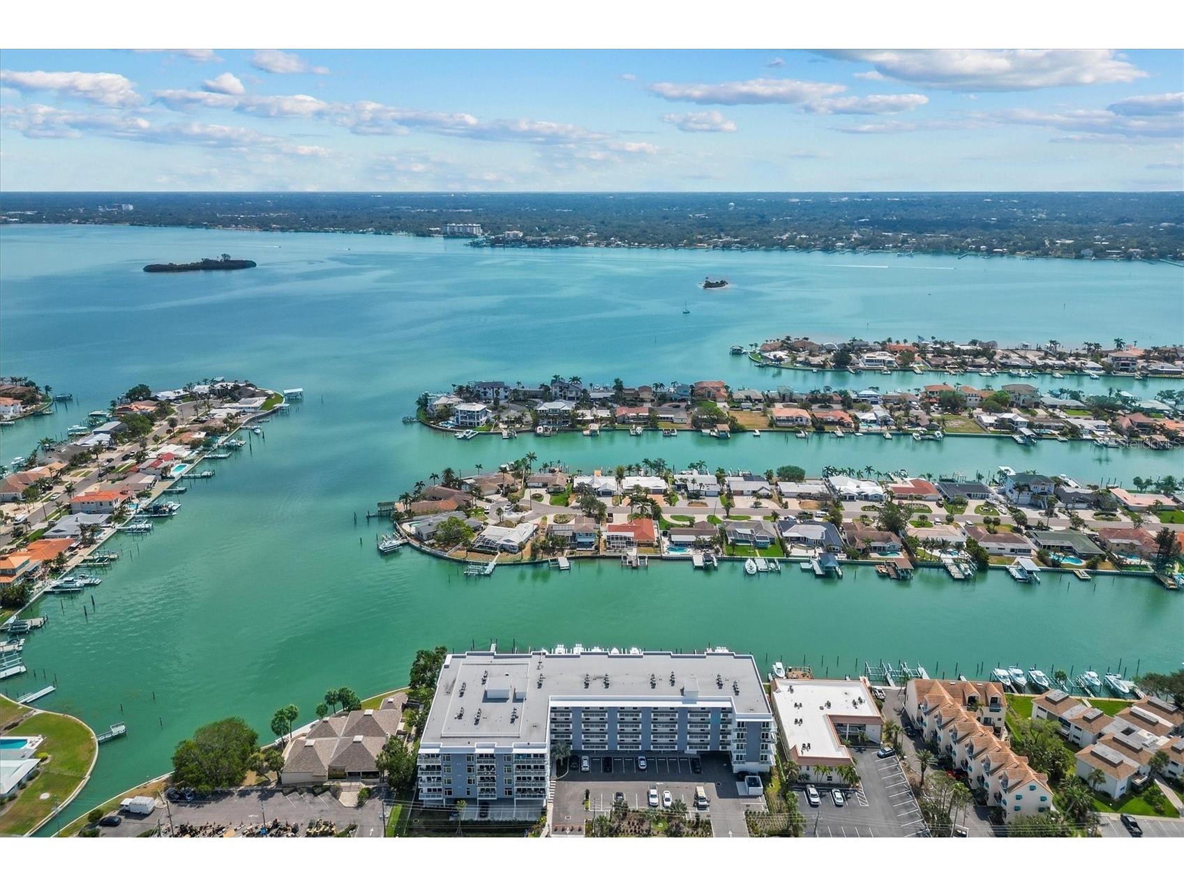 415 Island Way #311 Clearwater Beach FL 33767 TB8520578 image54
