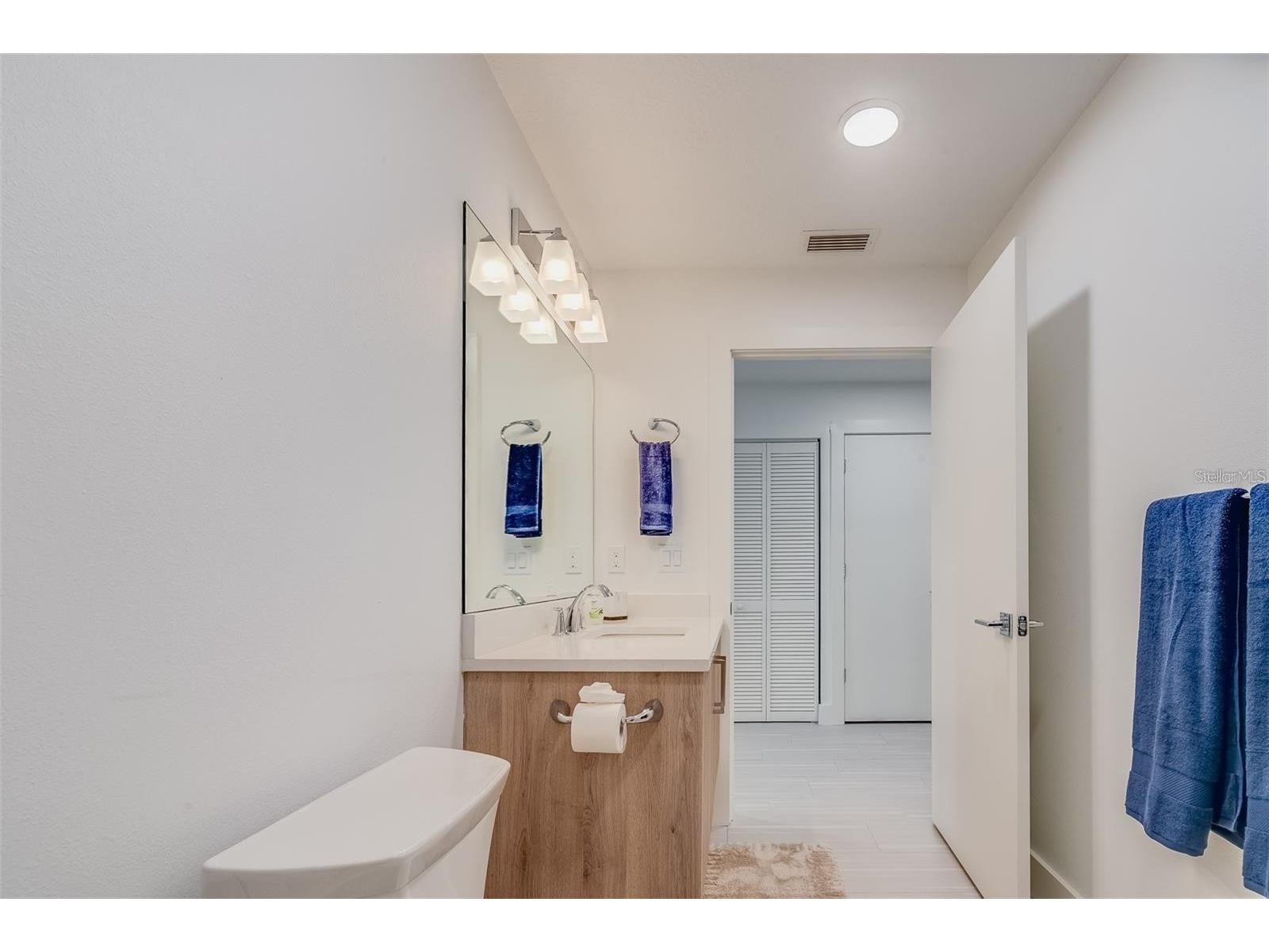 415 Island Way #311 Clearwater FL 33767 TB8478821 image27