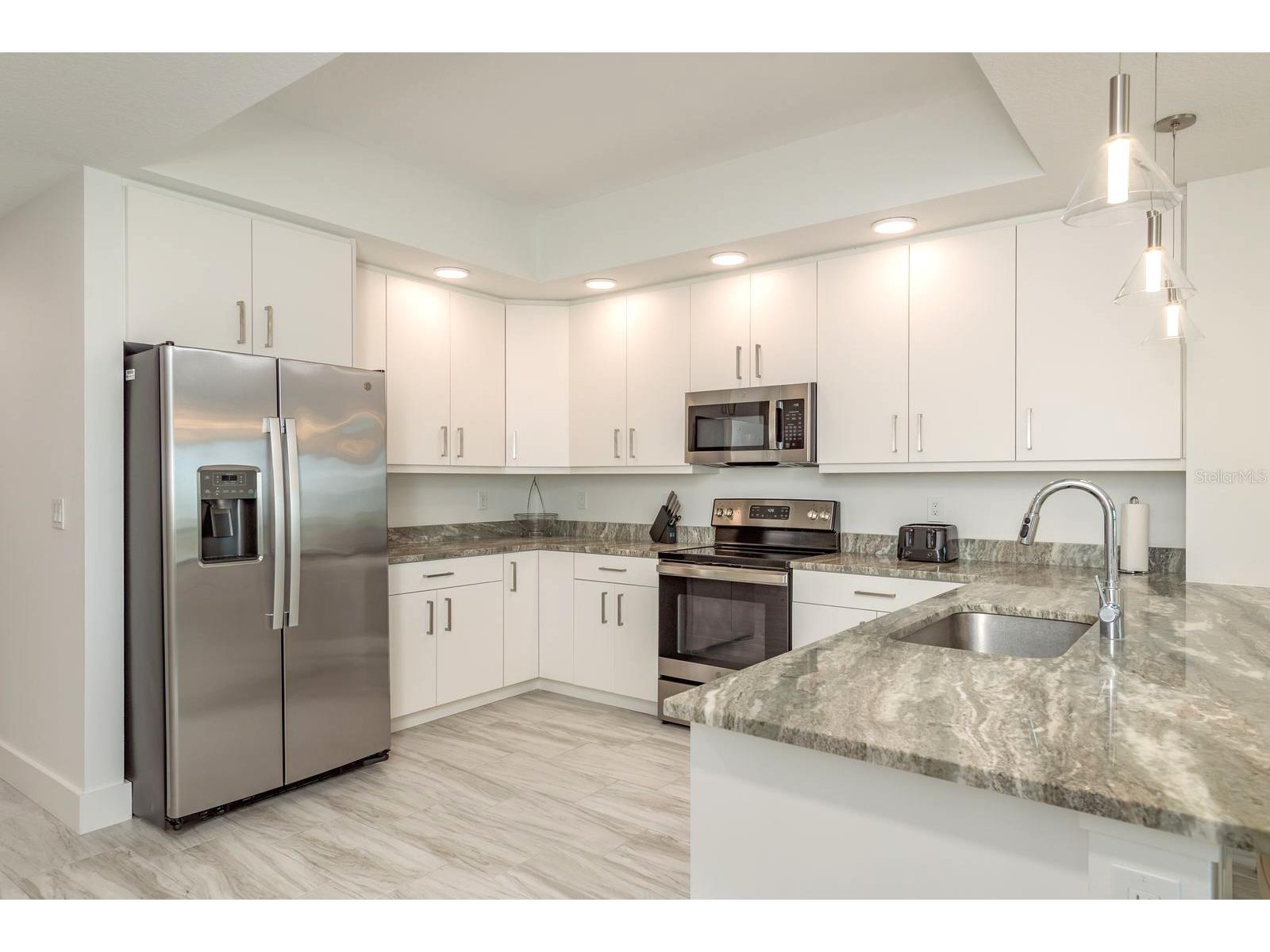 415 Island Way #402 Clearwater Beach FL 33767 TB8471230 image10
