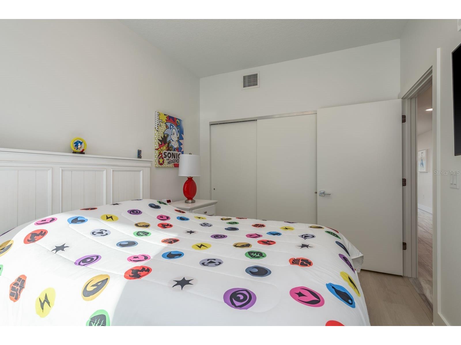 415 Island Way #402 Clearwater Beach FL 33767 TB8471230 image25