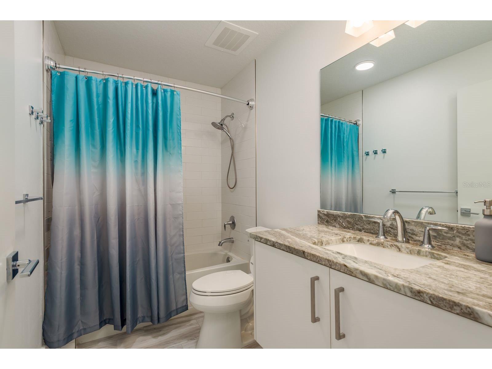 415 Island Way #402 Clearwater Beach FL 33767 TB8471230 image26