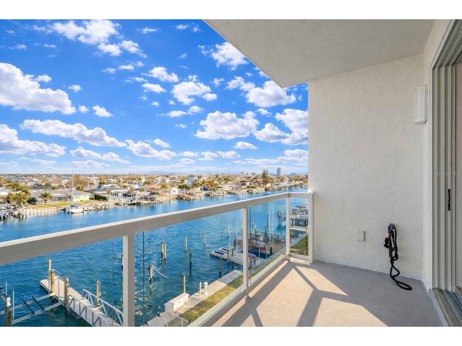 415 Island Way #402 Clearwater Beach FL 33767 TB8471230 image27