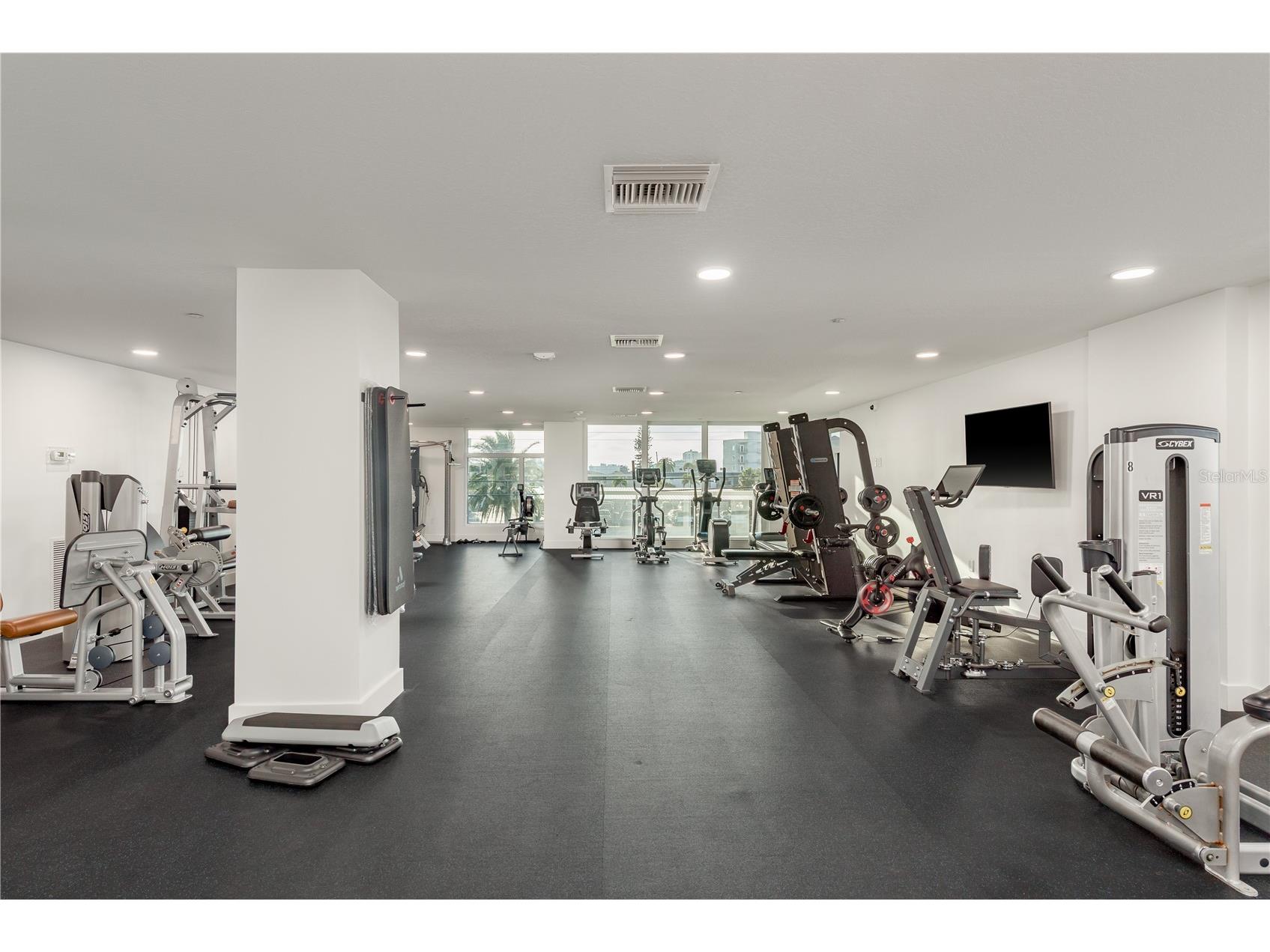 415 Island Way #402 Clearwater Beach FL 33767 TB8471230 image33