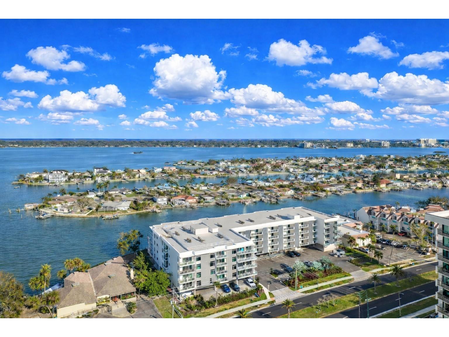 415 Island Way #402 Clearwater Beach FL 33767 TB8471230 image36