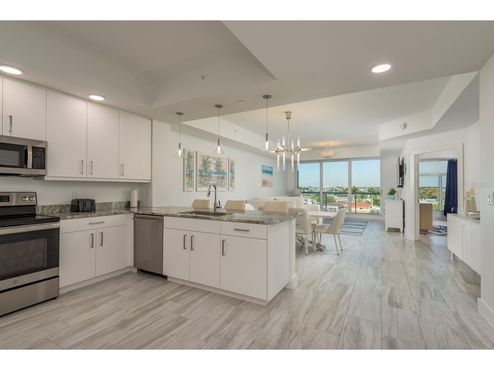 415 Island Way #402 Clearwater Beach FL 33767 TB8471230 image8