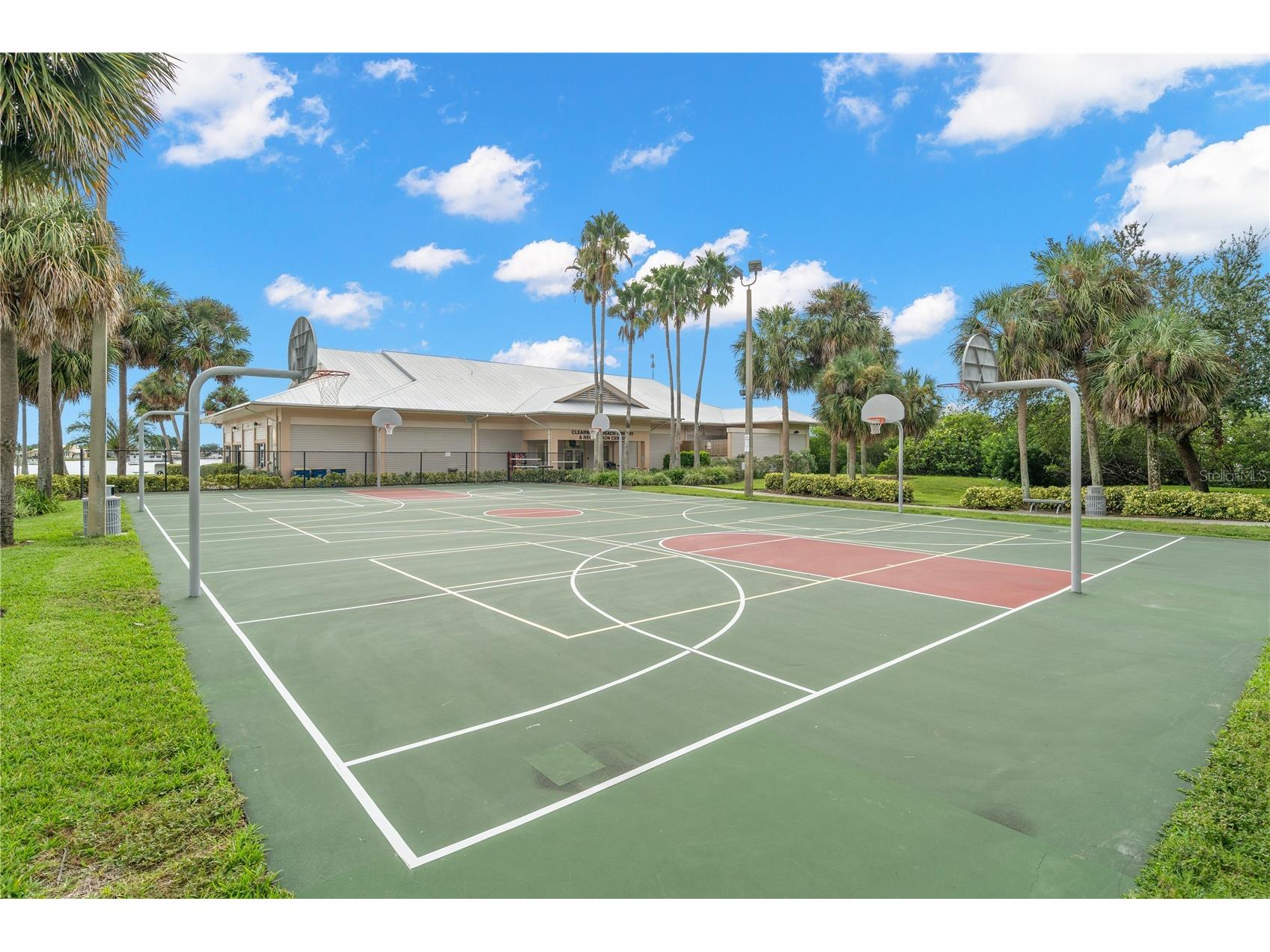 415 Island Way #402 Clearwater Beach FL 33767 TB8519137 image45