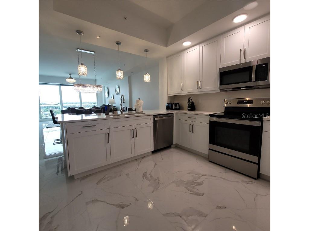 415 Island Way #407 Clearwater Beach FL 33767 W7872768 image8