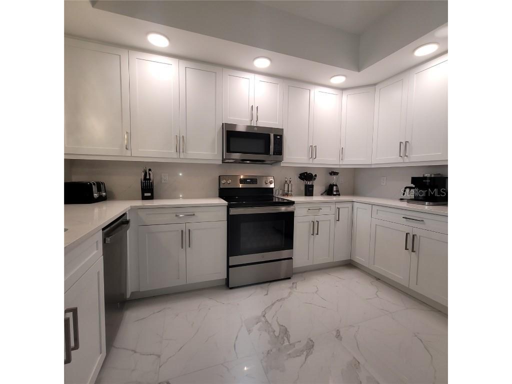 415 Island Way #407 Clearwater Beach FL 33767 W7872768 image9