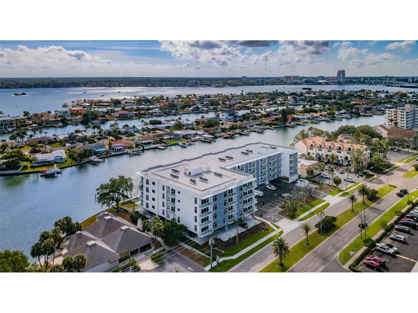 415 Island Way #408 Clearwater FL 33767 U8196609 image1