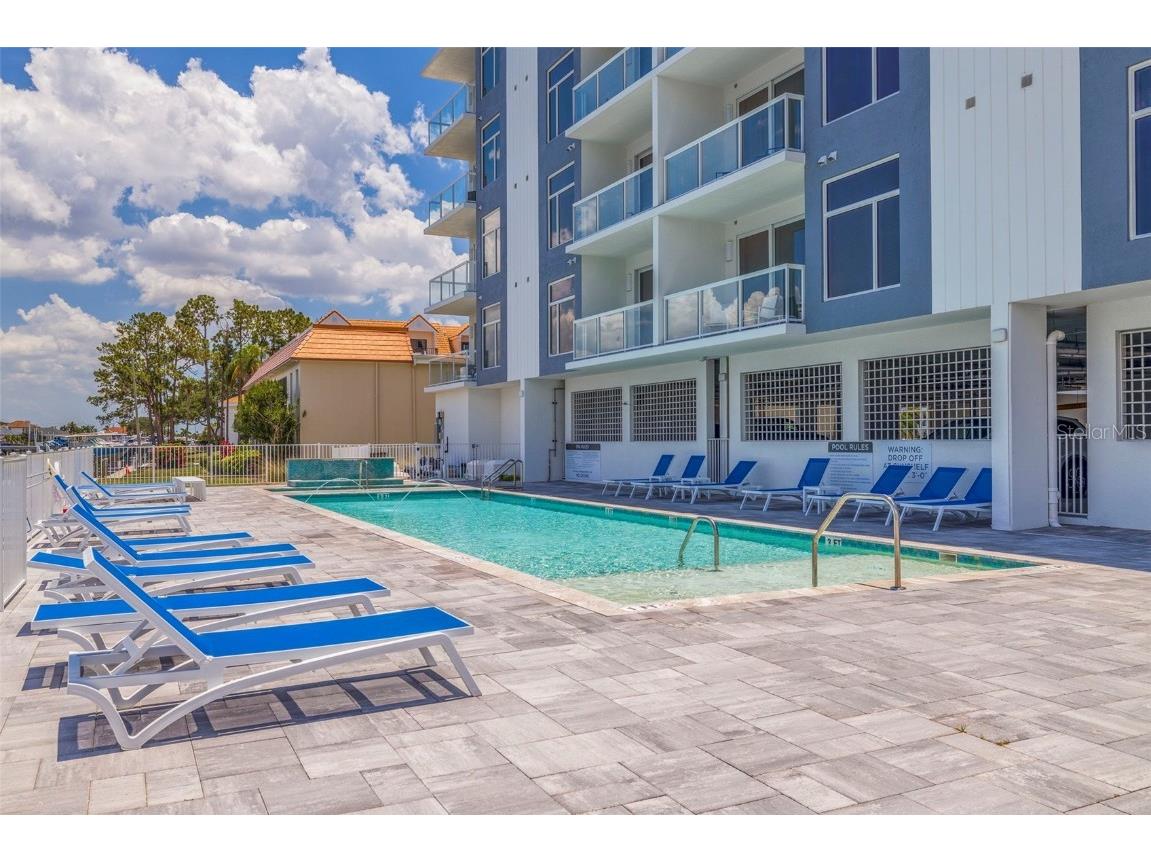 415 Island Way #502 Clearwater Beach FL 33767 TB8379150 image11