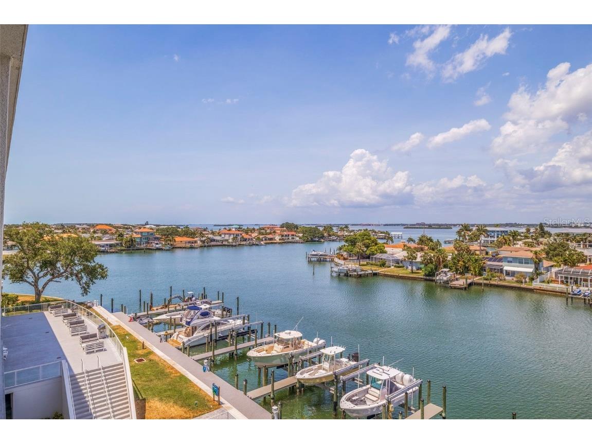 415 Island Way #502 Clearwater Beach FL 33767 TB8379150 image12