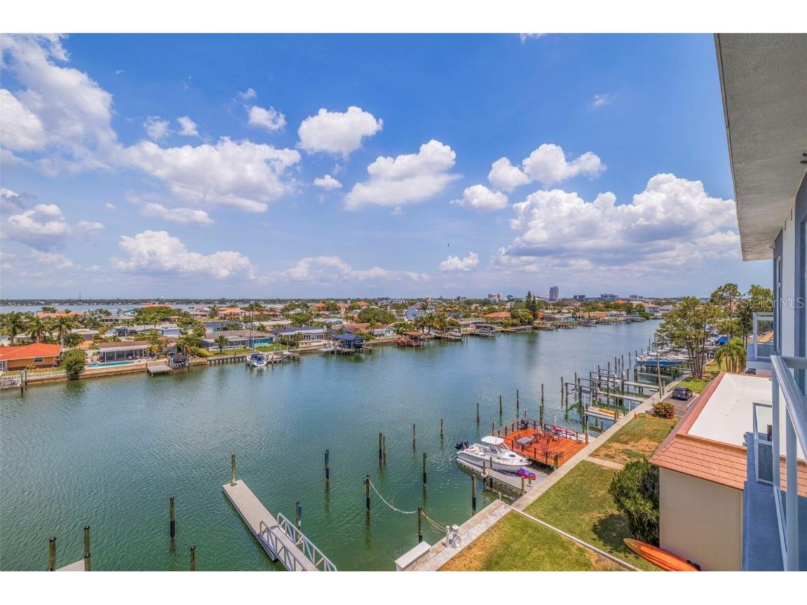 415 Island Way #502 Clearwater Beach FL 33767 TB8379150 image15