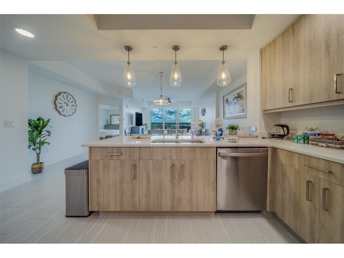 415 Island Way #505 Clearwater FL 33767 U8255102 image5