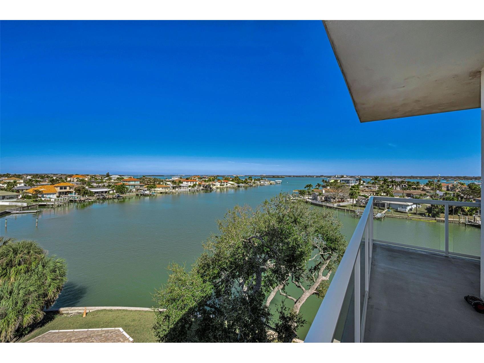 415 Island Way #509 Clearwater Beach FL 33767 TB8473993 image7