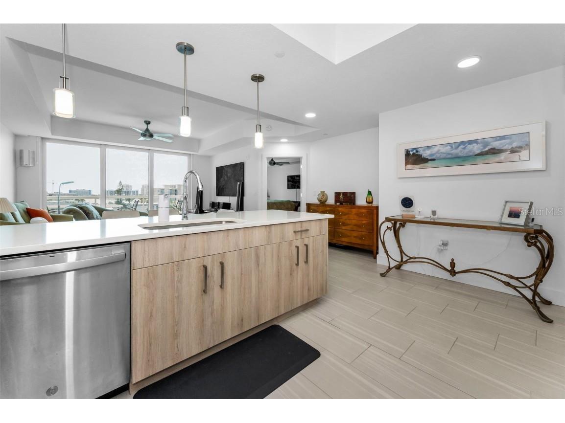 415 Island Way #511 Clearwater Beach FL 33767 TB8393822 image22