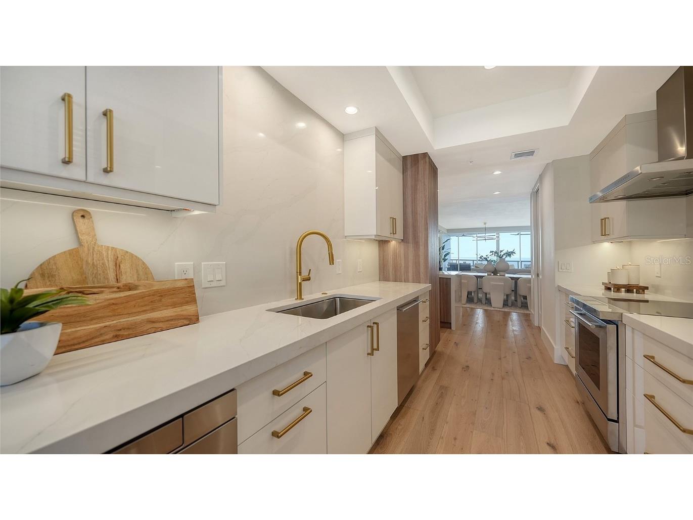 415 L Ambiance Drive #C204 Longboat Key FL 34228 - GULF OF MEXICOO A4636316 image25