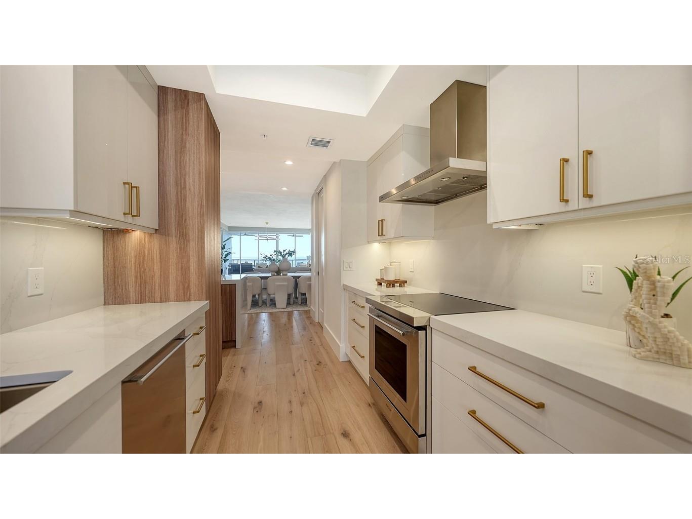 415 L Ambiance Drive #C204 Longboat Key FL 34228 - GULF OF MEXICOO A4636316 image26