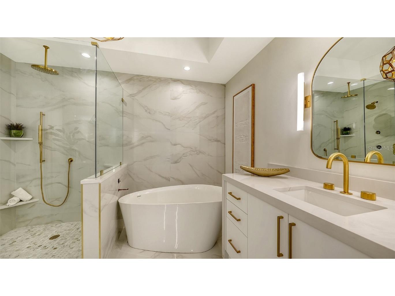 415 L Ambiance Drive #C204 Longboat Key FL 34228 - GULF OF MEXICOO A4636316 image34