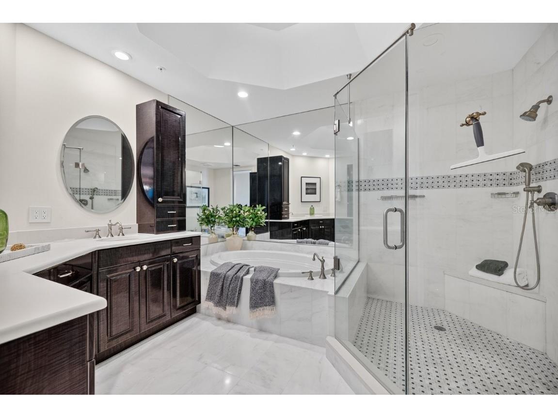 415 L Ambiance Drive #C403 Longboat Key FL 34228 A4666816 image21