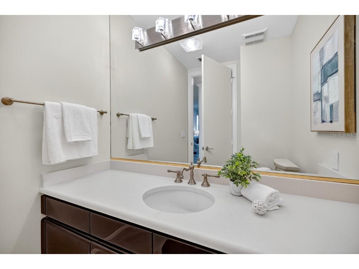 415 L Ambiance Drive #C403 Longboat Key FL 34228 A4666816 image24