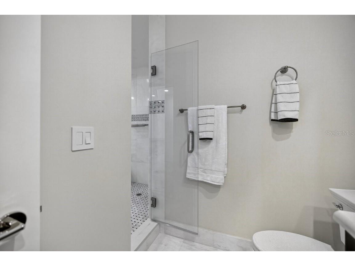 415 L Ambiance Drive #C403 Longboat Key FL 34228 A4666816 image25