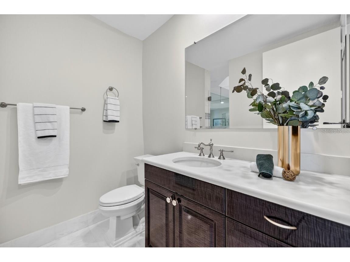 415 L Ambiance Drive #C403 Longboat Key FL 34228 A4666816 image33