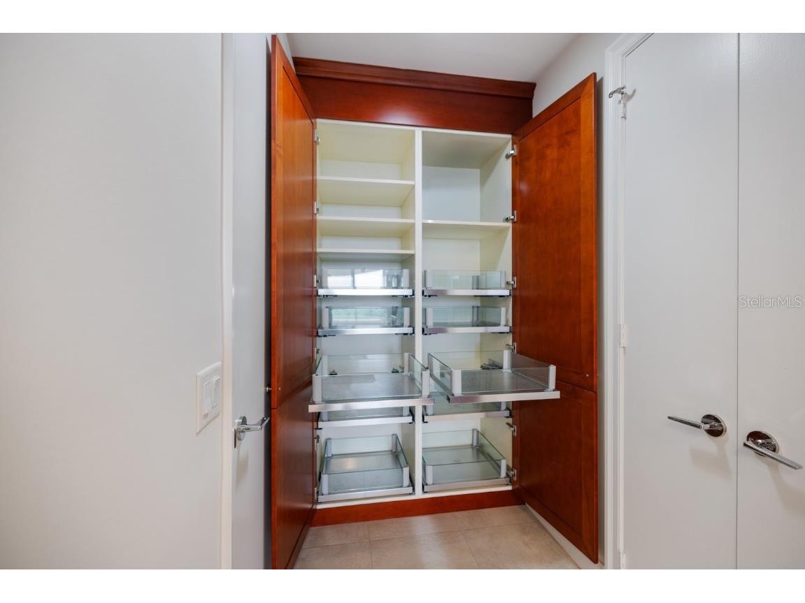 415 L Ambiance Drive #C403 Longboat Key FL 34228 A4666816 image40