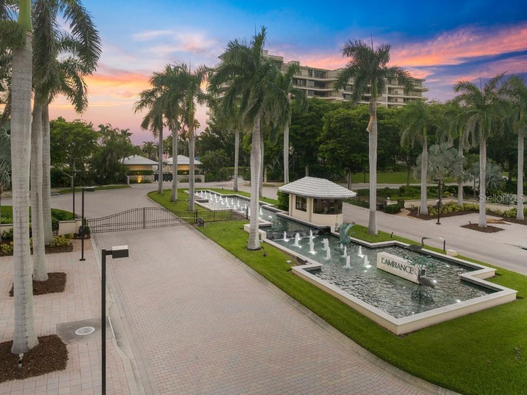 415 L Ambiance Drive #C403 Longboat Key FL 34228 A4666816 image56
