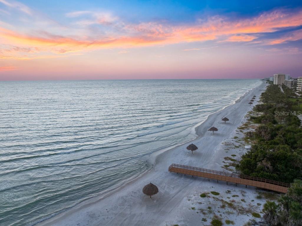 415 L Ambiance Drive #C403 Longboat Key FL 34228 A4666816 image64