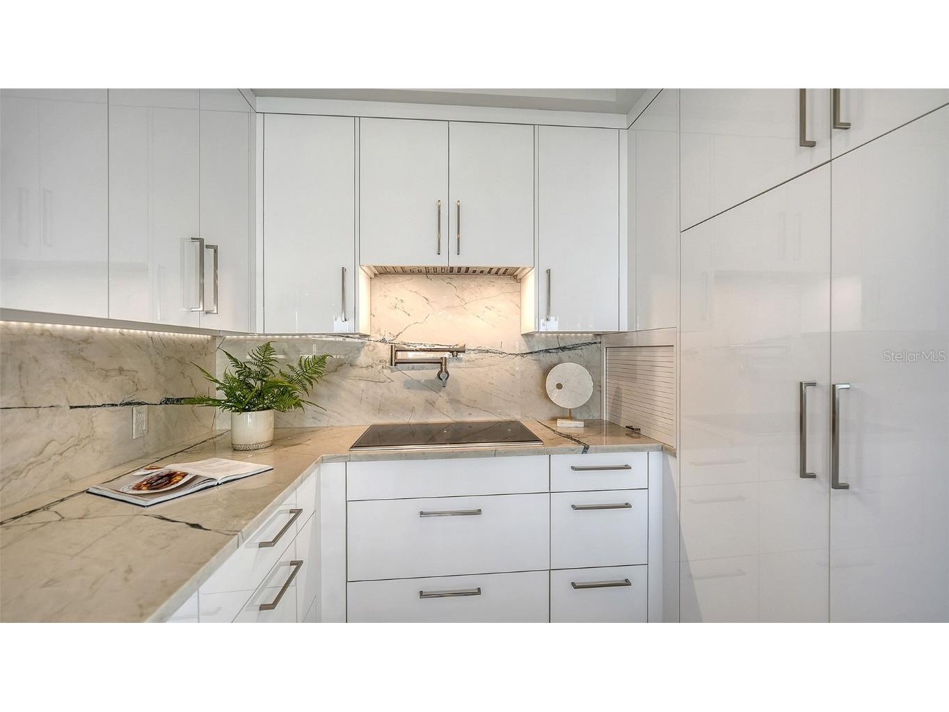 415 L Ambiance Drive #E507 Longboat Key FL 34228 - GULF OF MEXICO A4672684 image25