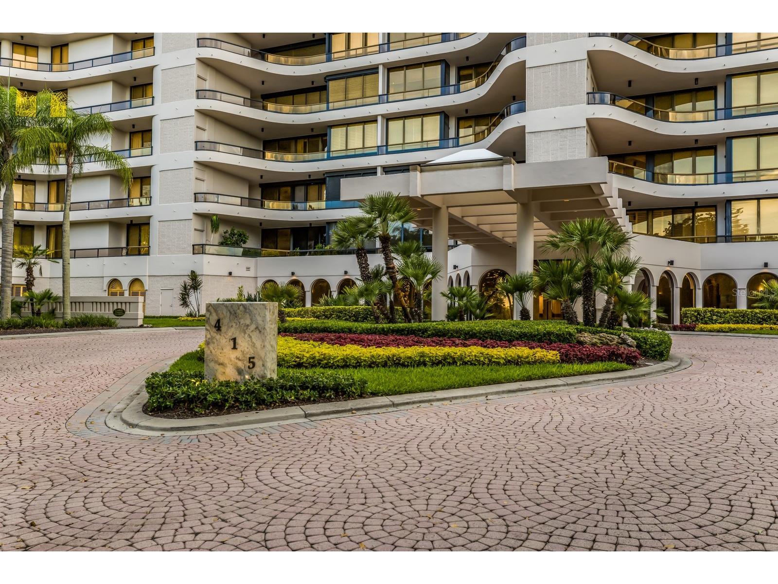415 L Ambiance Drive #PH-F Longboat Key FL 34228 A4697487 image3
