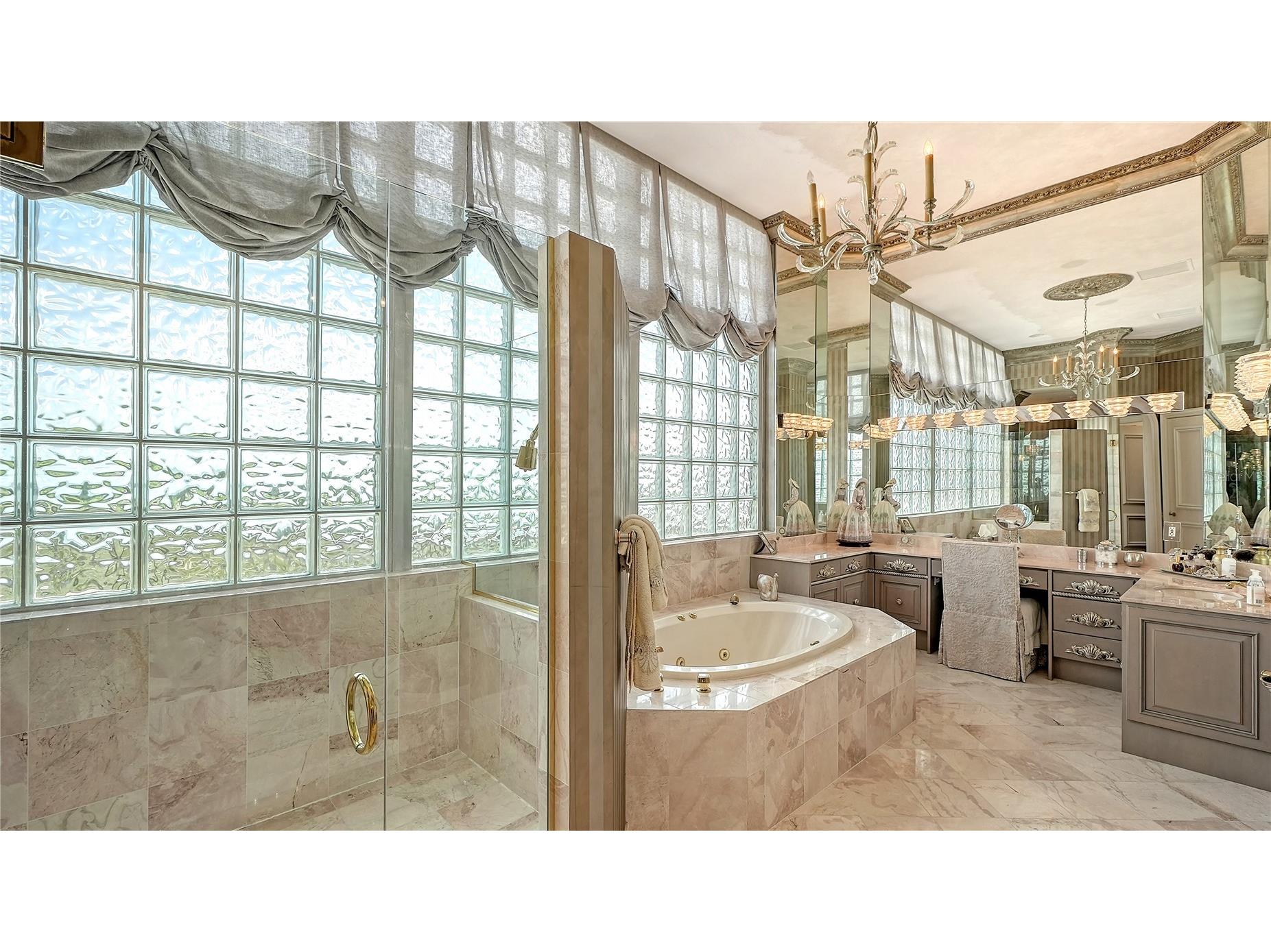 415 L Ambiance Drive #PH-F Longboat Key FL 34228 A4697487 image35