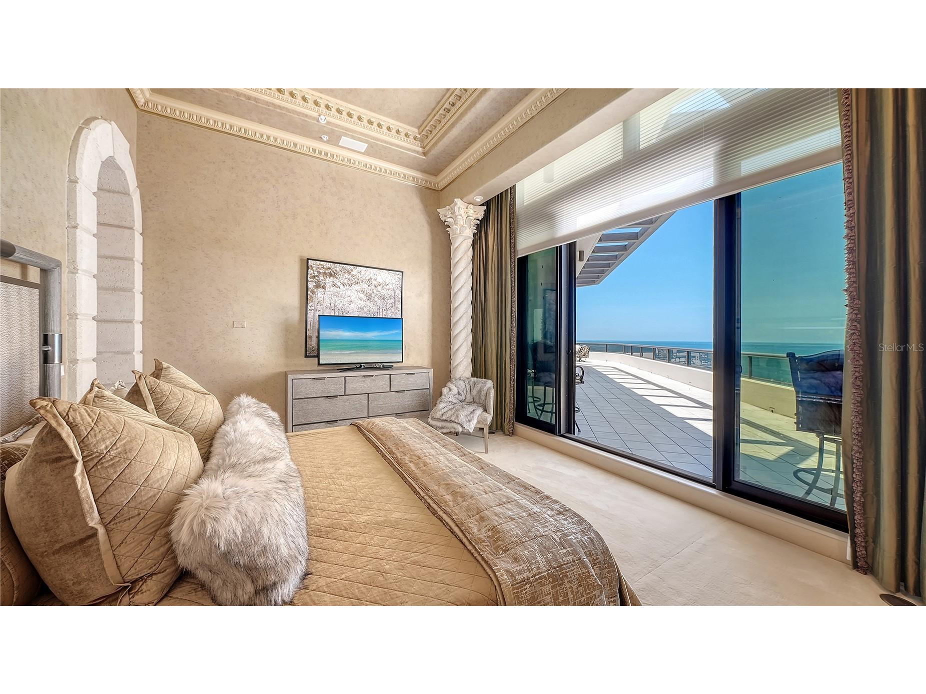 415 L Ambiance Drive #PH-F Longboat Key FL 34228 A4697487 image39