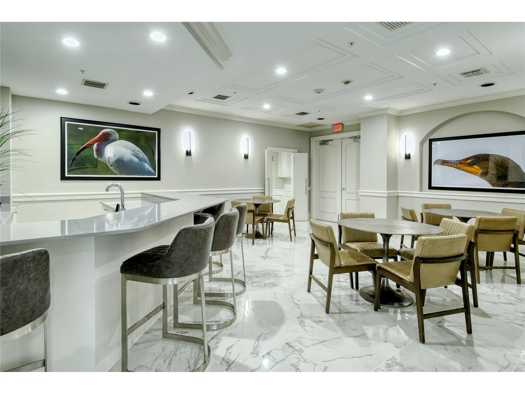 415 L Ambiance Drive #PH-F Longboat Key FL 34228 A4697487 image48