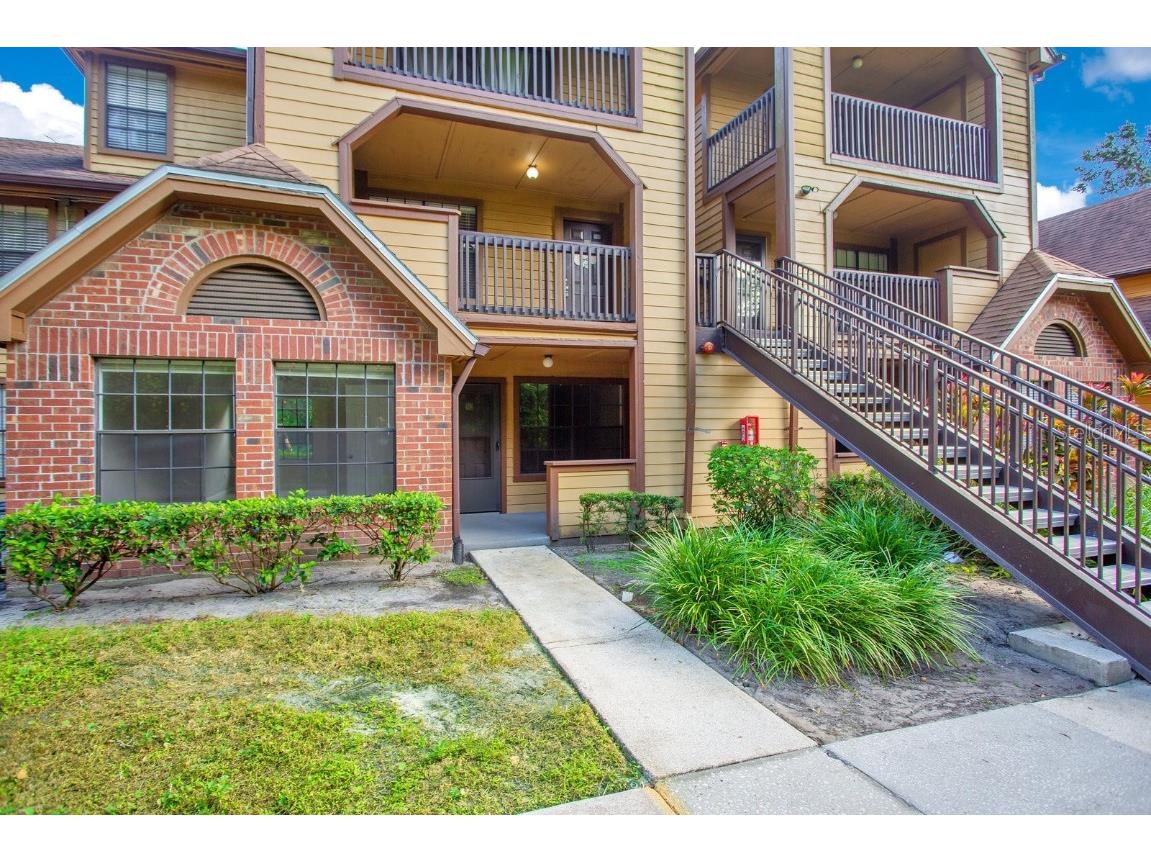 415 Lakepointe Drive #102 Altamonte Springs FL 32701 O6155968 image1