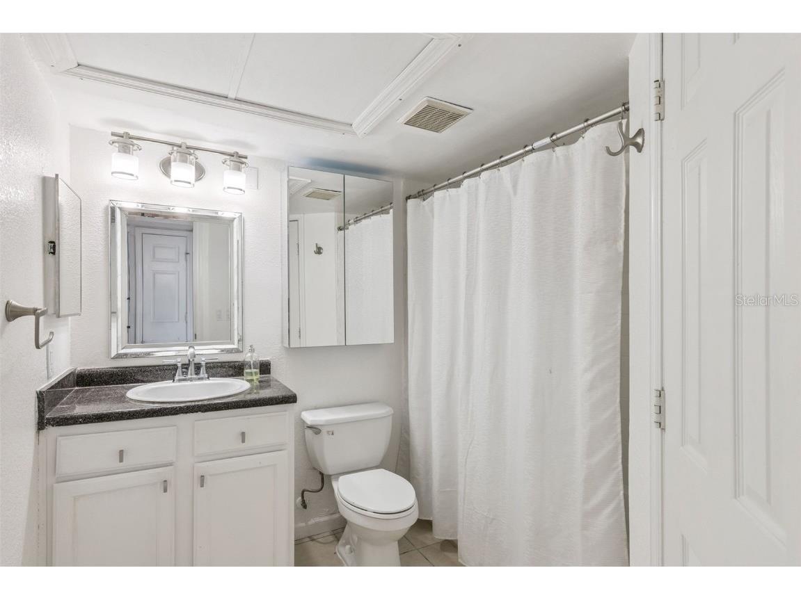 415 Lakepointe Drive #103 Altamonte Springs FL 32701 O6362262 image11