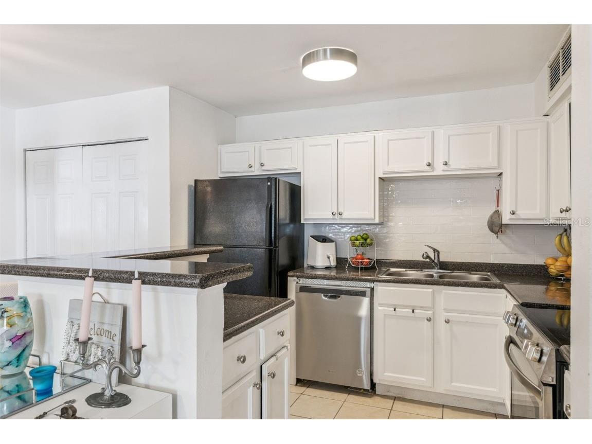 415 Lakepointe Drive #103 Altamonte Springs FL 32701 O6362262 image7