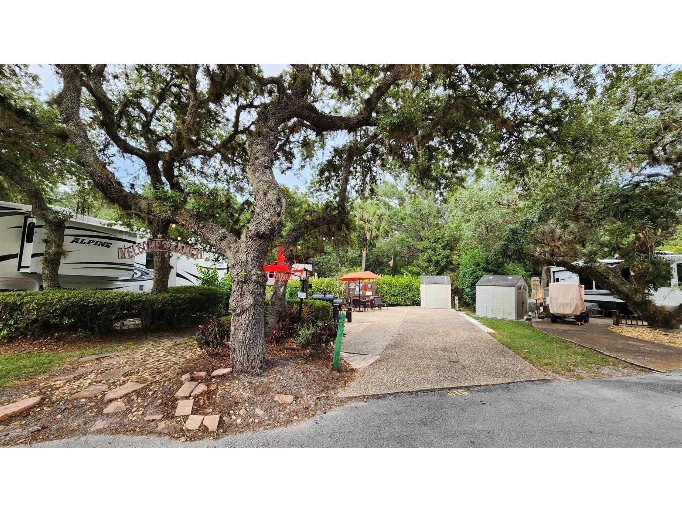 415 Longhorn Drive River Ranch FL 33867 U8244653 image1