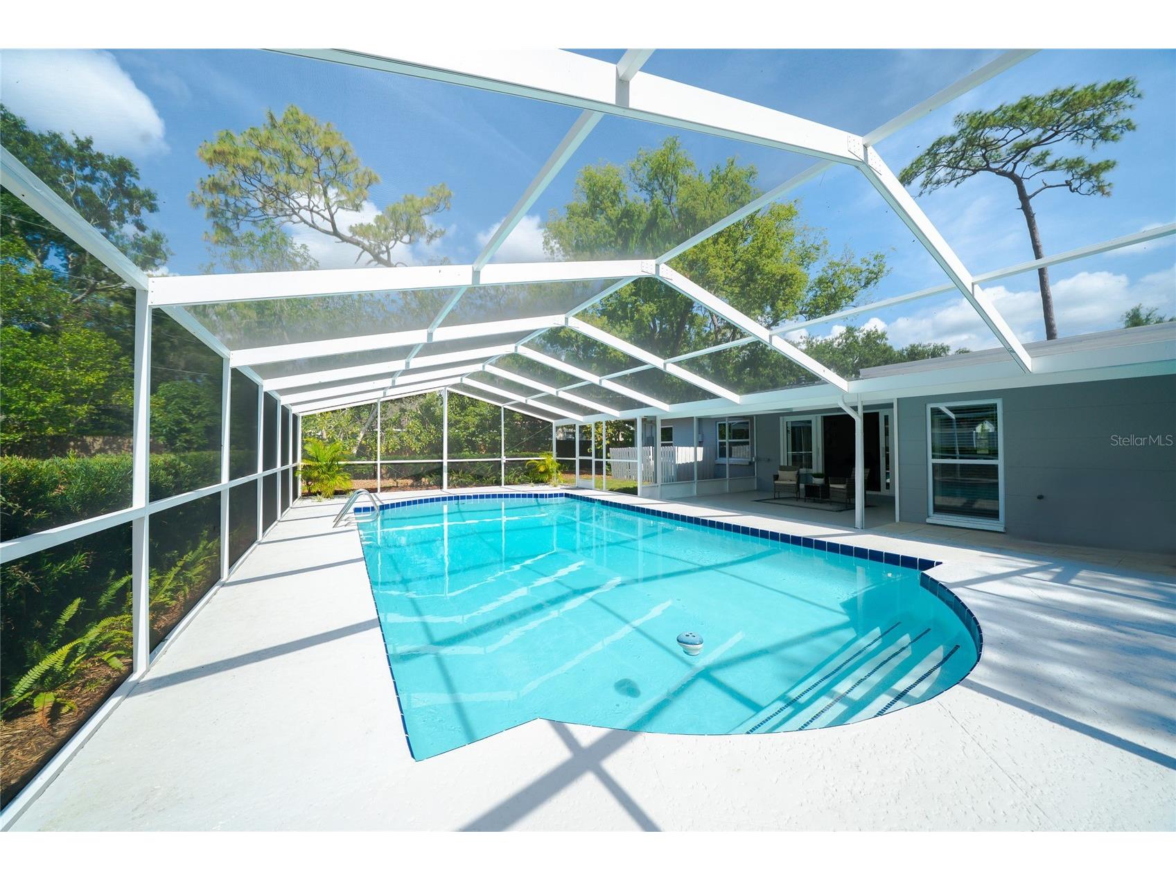 415 Mission Hills Avenue Temple Terrace FL 33617 TB8391244 image2