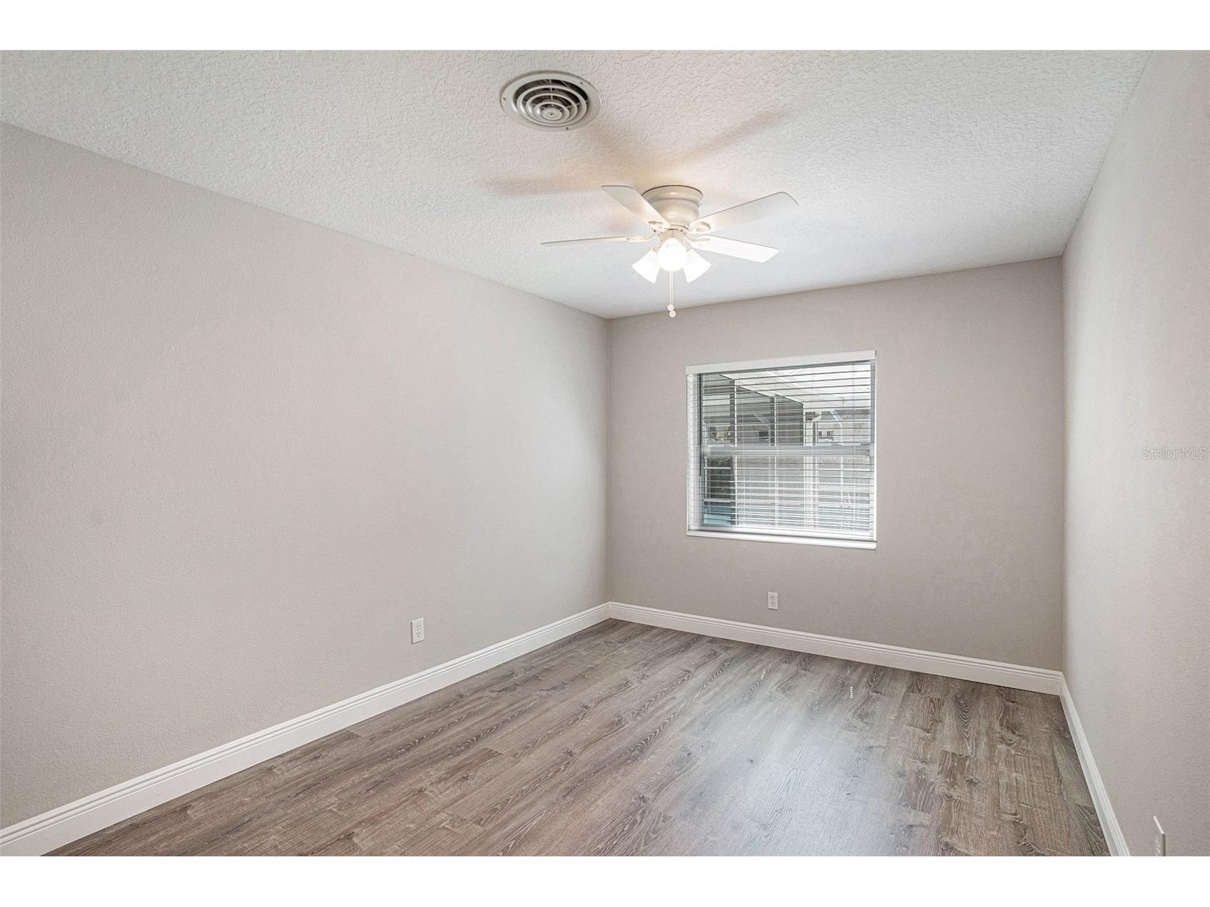 415 Mission Hills Avenue Temple Terrace FL 33617 TB8391244 image28