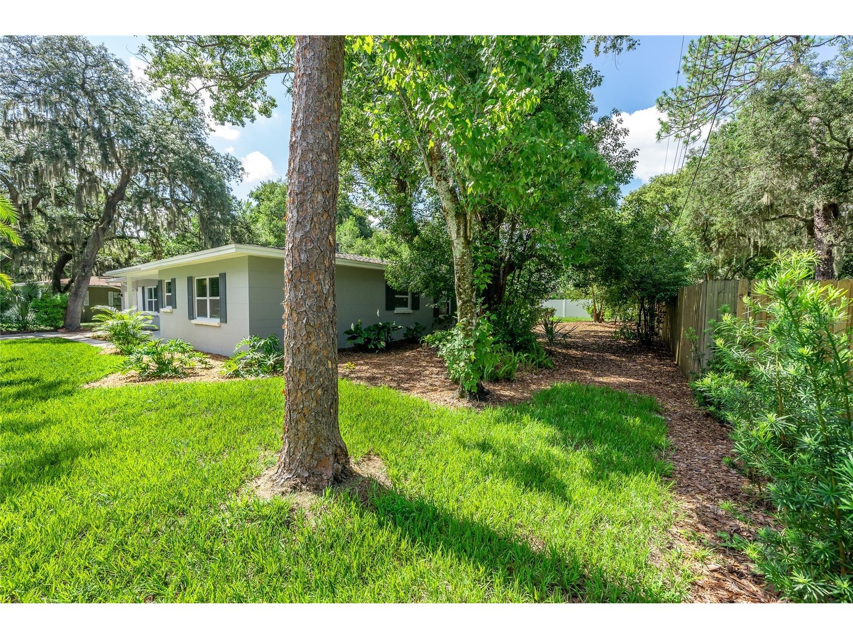 415 Mission Hills Avenue Temple Terrace FL 33617 TB8391244 image31