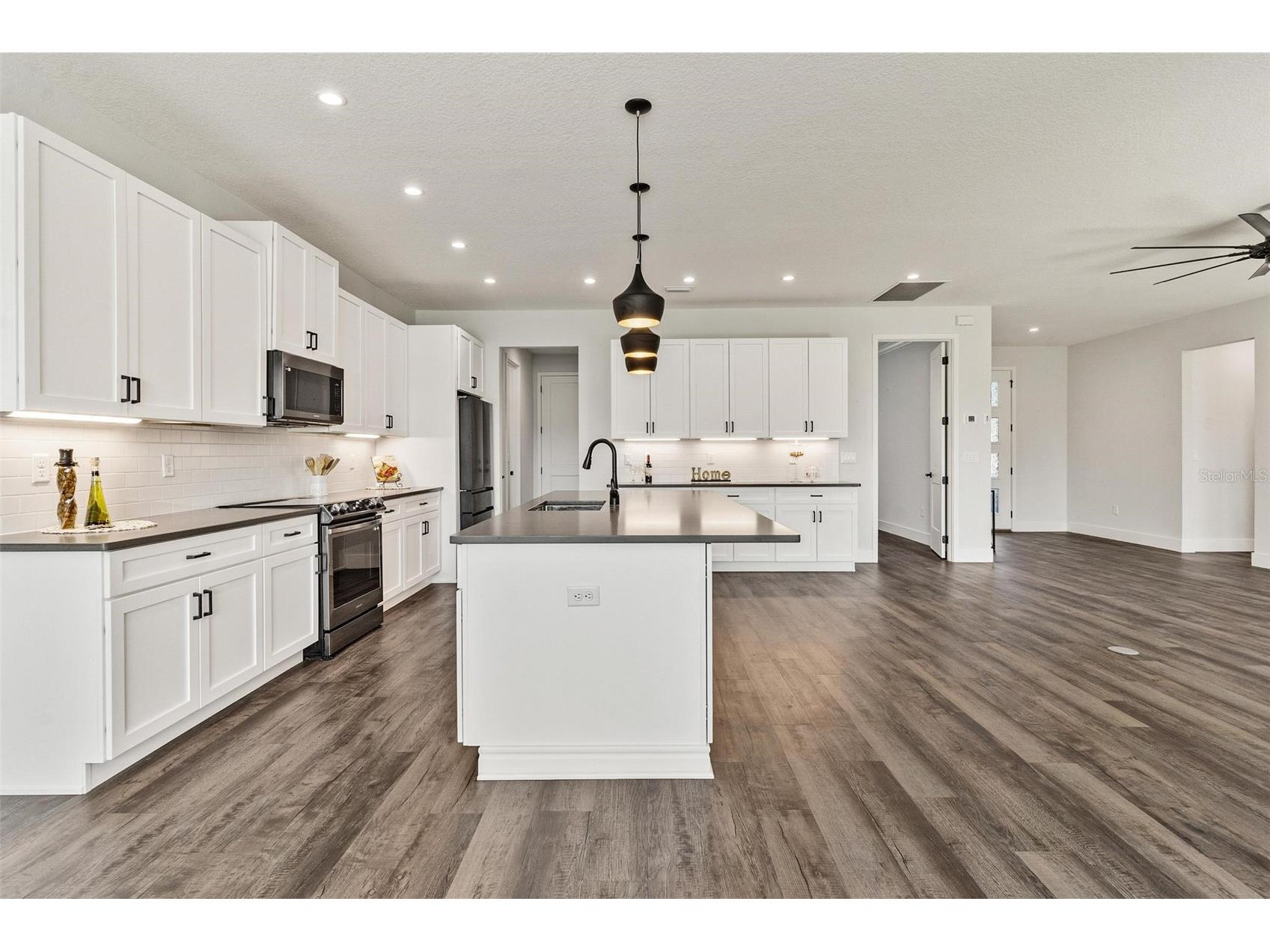 415 N Dixie Drive Howey In The Hills FL 34737 G5110089 image18